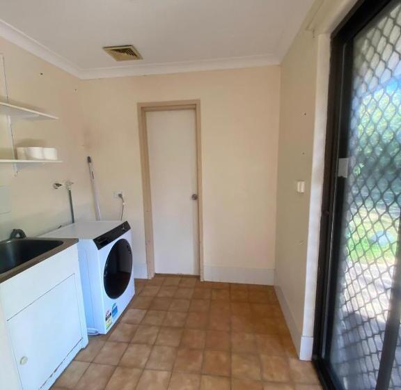 پانسیون Green Annan House