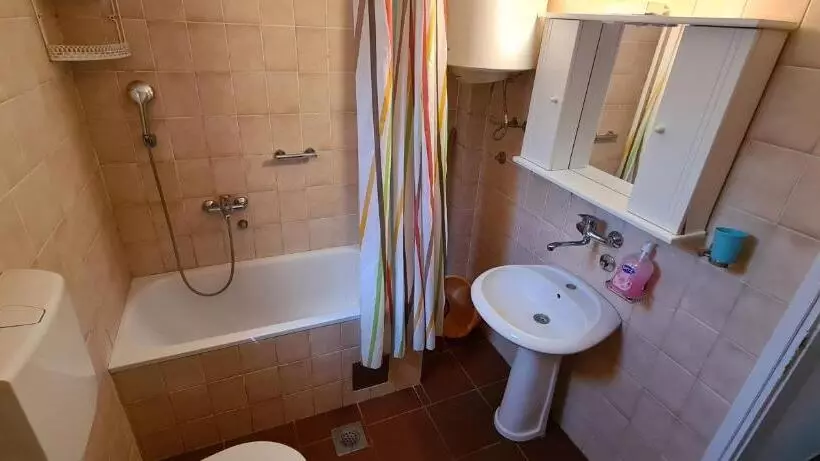 پانسیون Guest House Andrea