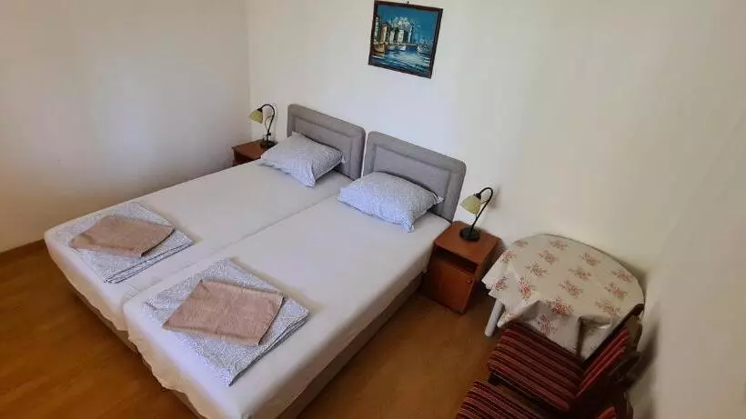 پانسیون Guest House Andrea