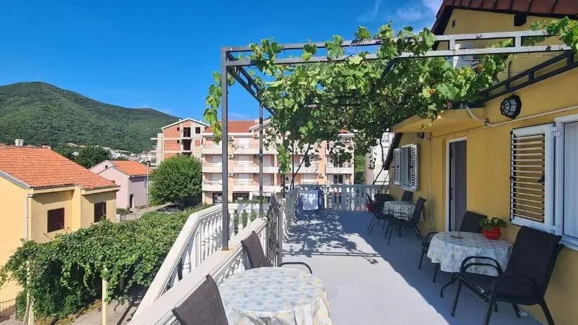 پانسیون Guest House Andrea