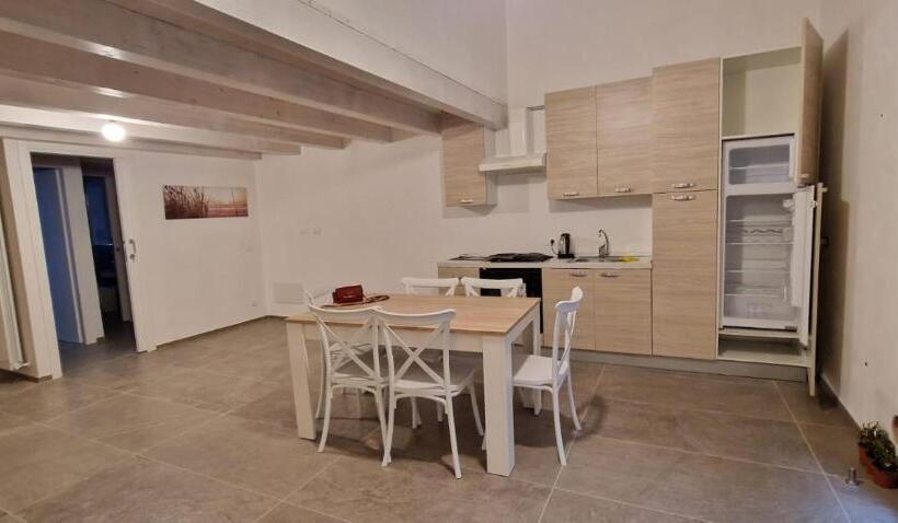 بنسيون L Oasi Del Tirreno