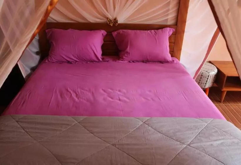 Majatalo Orangutans Guest House