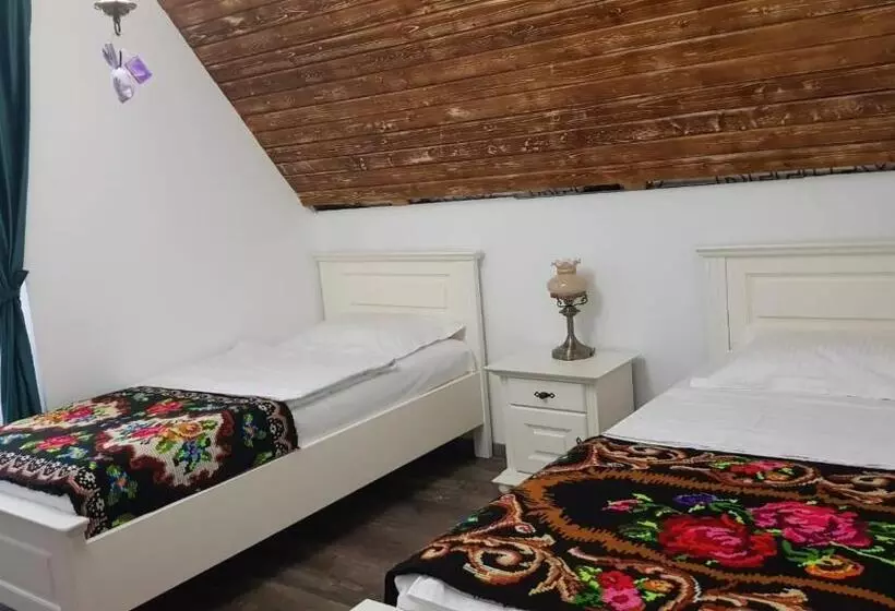 Majatalo River Song Inn