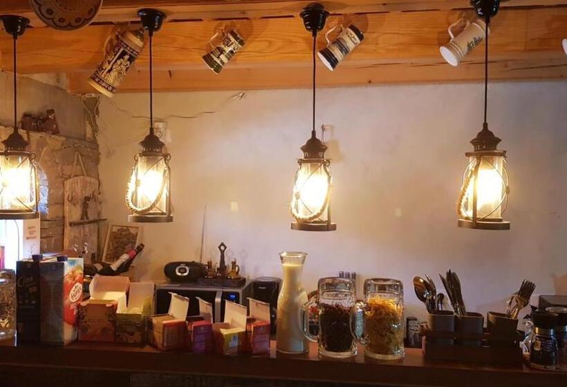 بنسيون River Song Inn