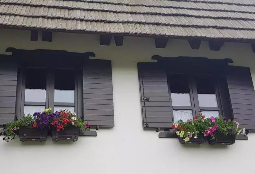 Majatalo River Song Inn