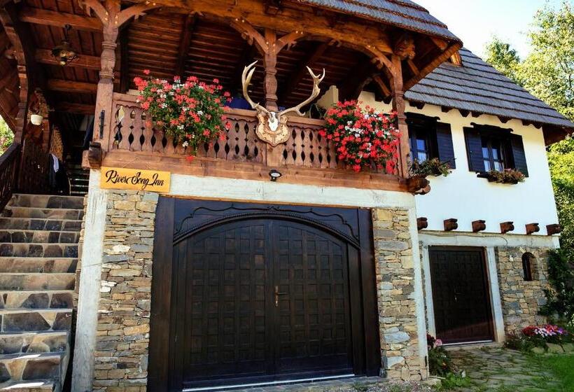 بنسيون River Song Inn
