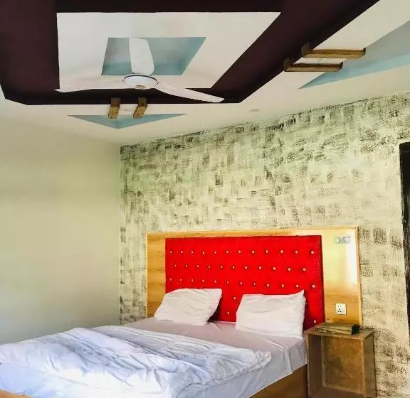 پانسیون Skardu River Resort