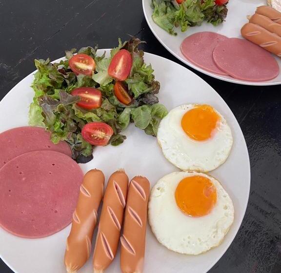 Tanaporn Resort Bangsaphan