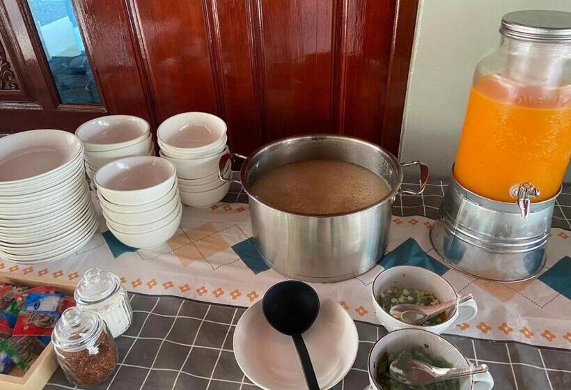 Tanaporn Resort Bangsaphan