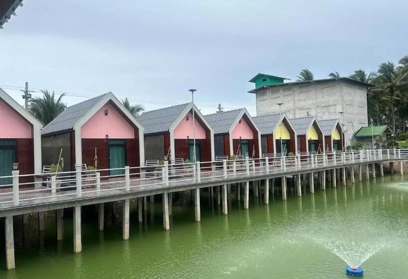 Tanaporn Resort Bangsaphan