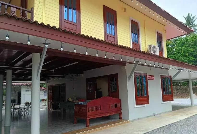 Tanaporn Resort Bangsaphan