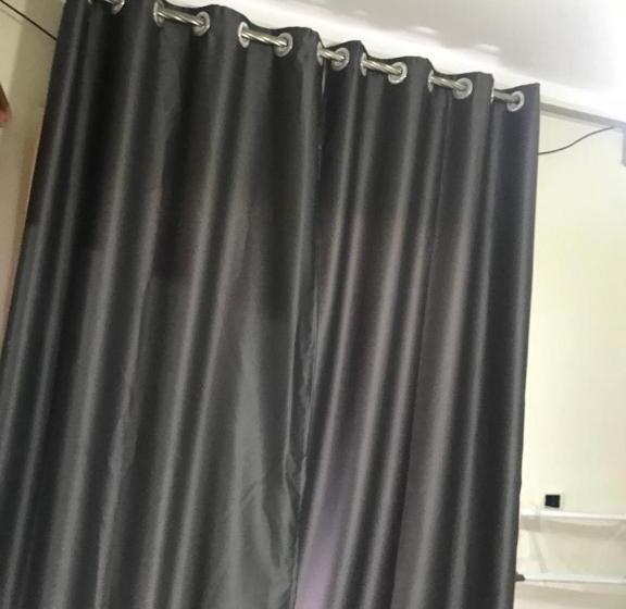 شاليه ببورتو السخنه بحديقه Heaven Hills مكيف بالكامل غرفه واحده عائلات فقط