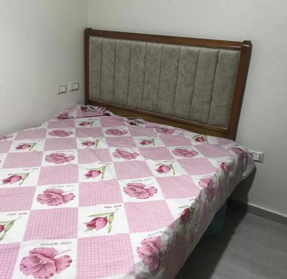 شاليه ببورتو السخنه بحديقه Heaven Hills مكيف بالكامل غرفه واحده عائلات فقط