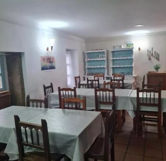 Bar Restaurante Albergue De Uncastillo