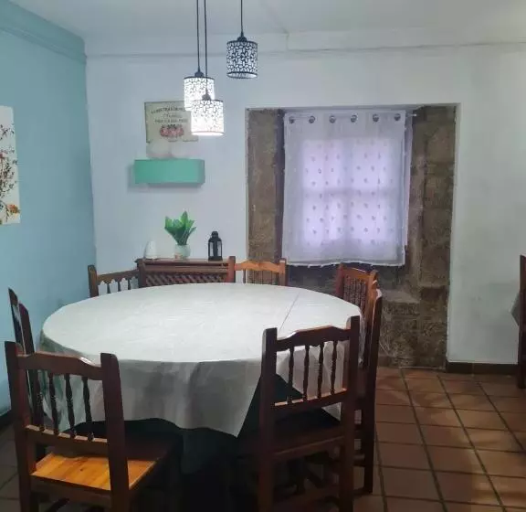 Bar Restaurante Albergue De Uncastillo