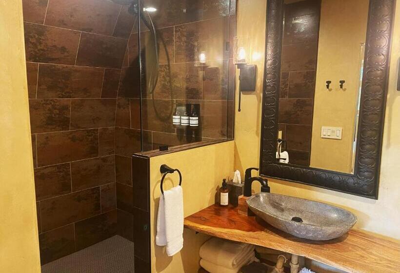 تختخواب و صبحانه Burrowdale Inn