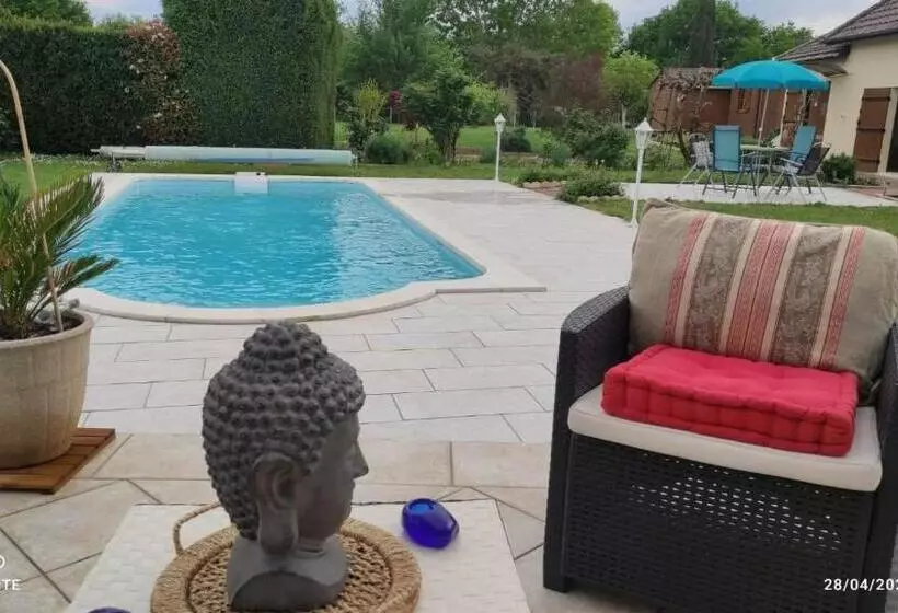 Aamiaismajoitus (B&B) Chambre D Hôtes à Mouleydier