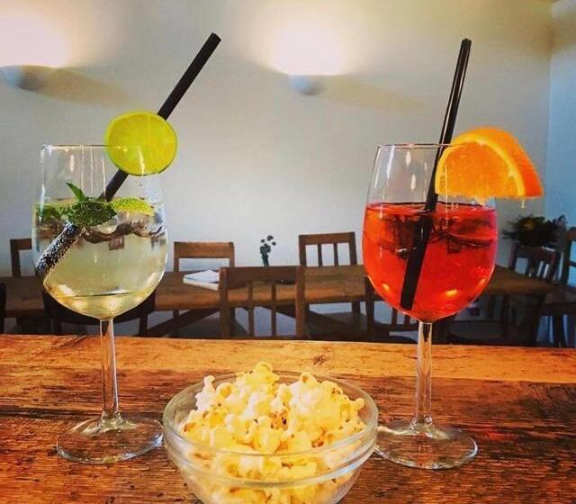 住宿加早餐  Chasa Jaro