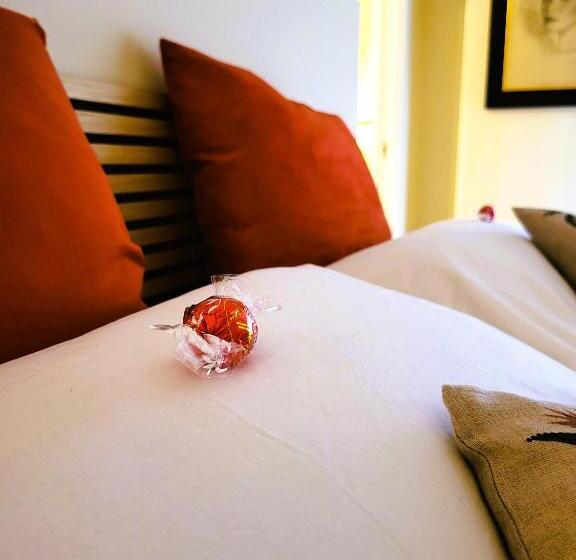 تختخواب و صبحانه La Dimora Dell Arte