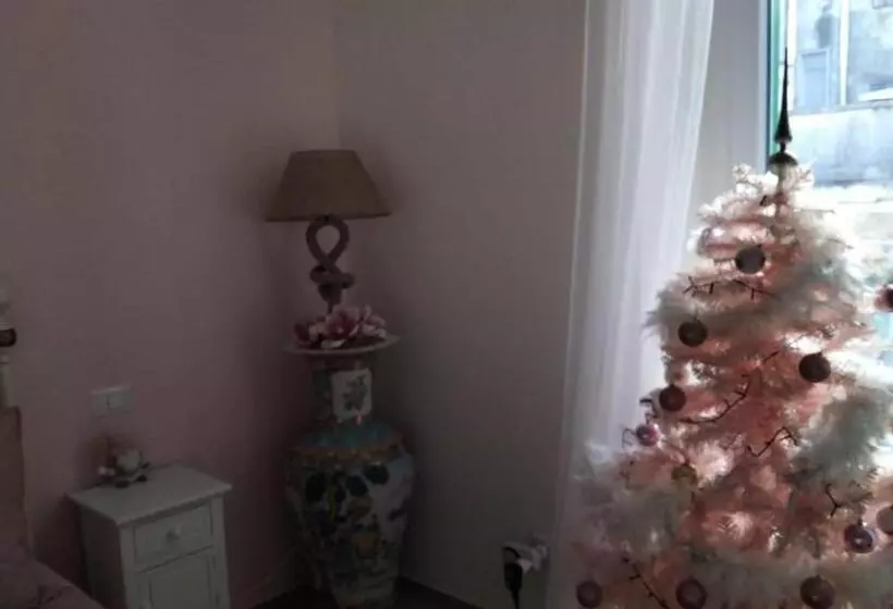 Aamiaismajoitus (B&B) La Fenice Luxury Home