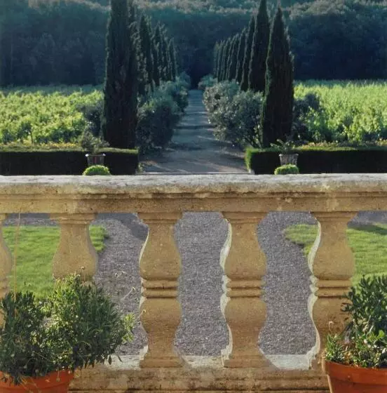 Aamiaismajoitus (B&B) Seigneurie De Peyrat