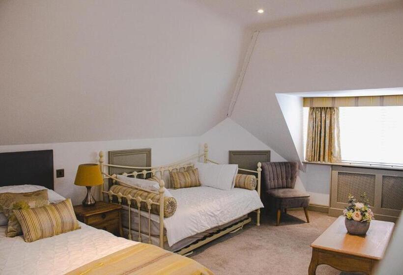 住宿加早餐  The Bat And Ball