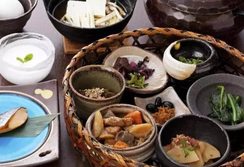Hotelli 湯郷温泉 かつらぎ