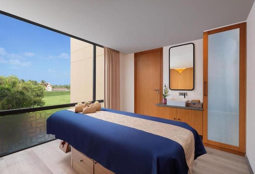 هتل Courtyard By Marriott Goa Colva