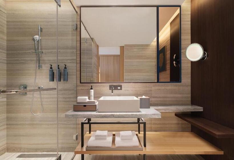 هتل Courtyard By Marriott Goa Colva