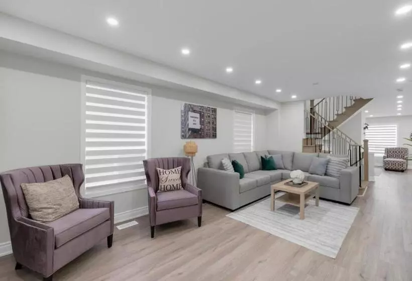 Hotelli Crescentwood Properties