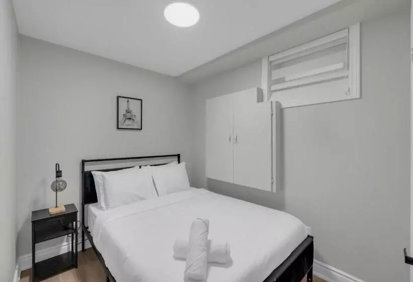 Hotelli Crescentwood Properties