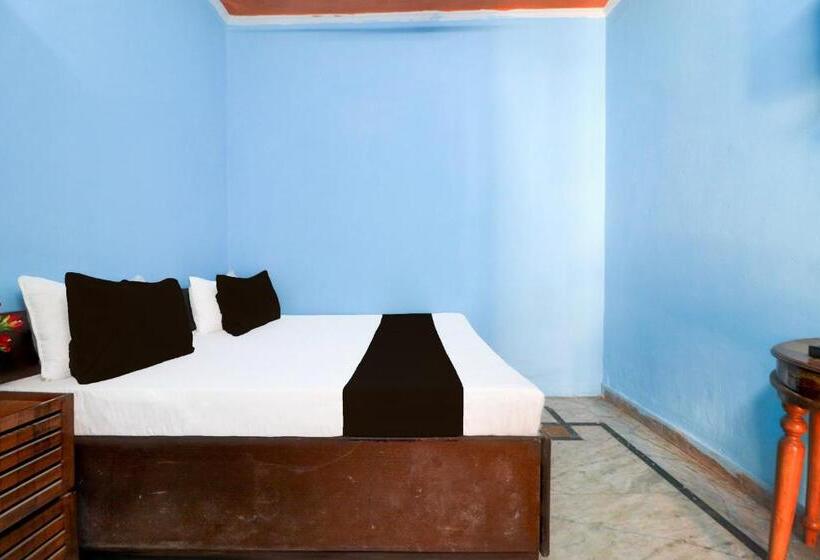 Hotel Oyo 82417 Radhe