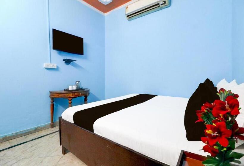 Hotel Oyo 82417 Radhe