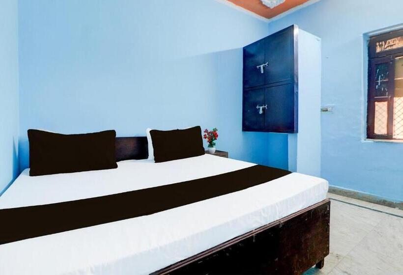 Hotel Oyo 82417 Radhe