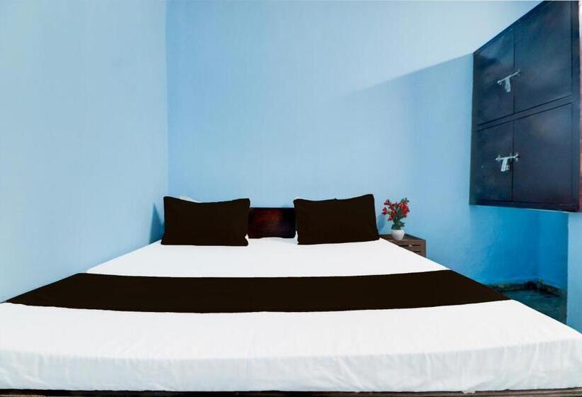 Hotel Oyo 82417 Radhe