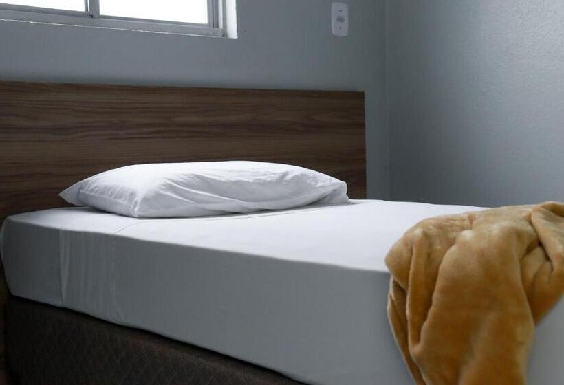 Отель Renata Tubarão