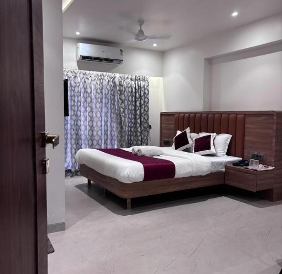 Отель Sai Ram Regency