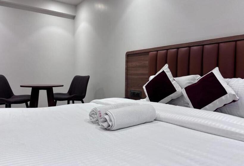 Отель Sai Ram Regency