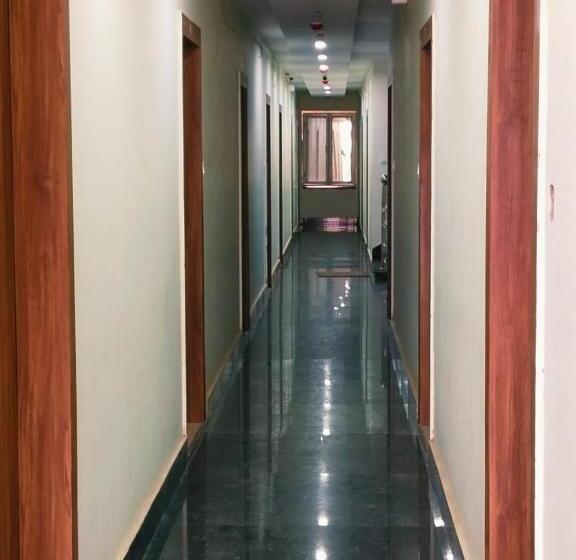 Hotel Shree Radha Krishna