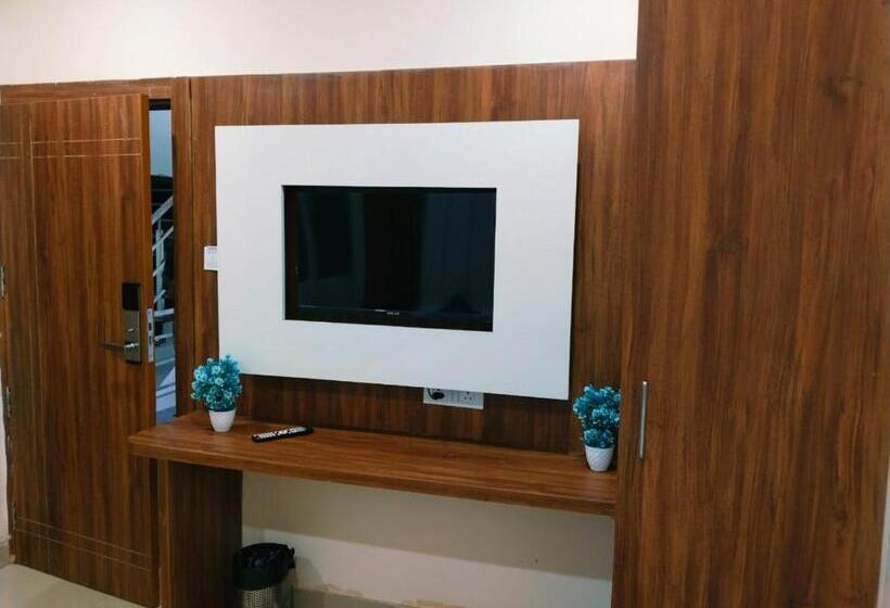 Hotel Shree Radha Krishna