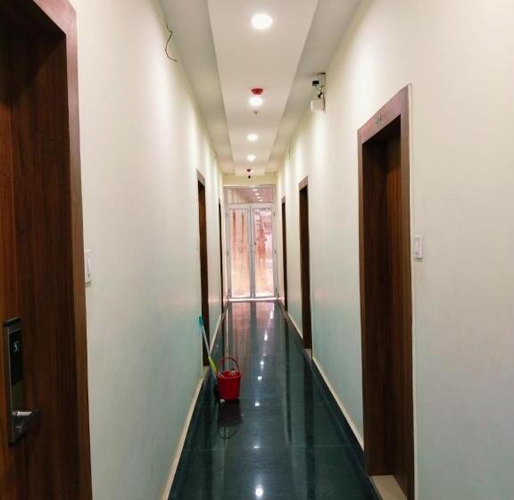 Hotel Shree Radha Krishna