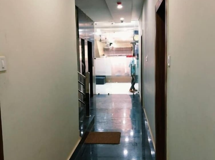 Hotel Shree Radha Krishna