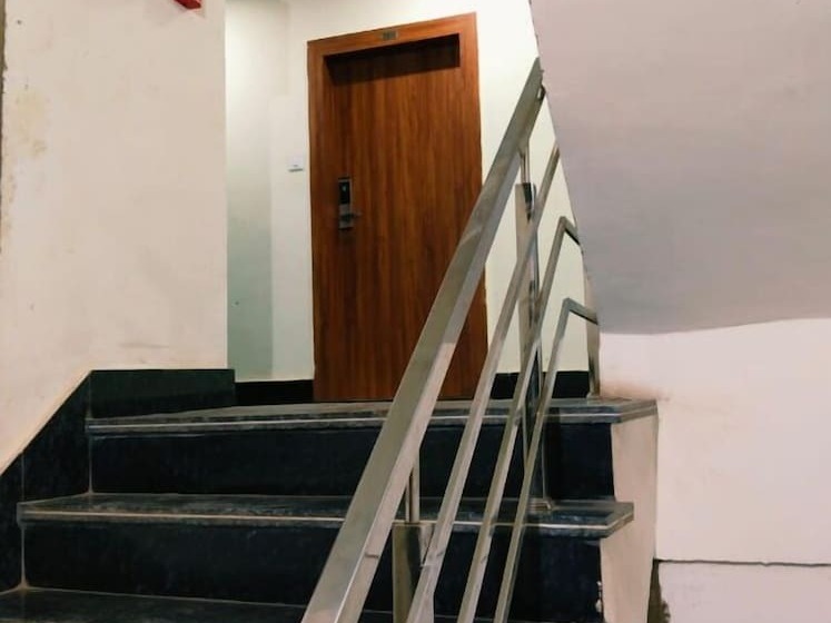 Hotel Shree Radha Krishna