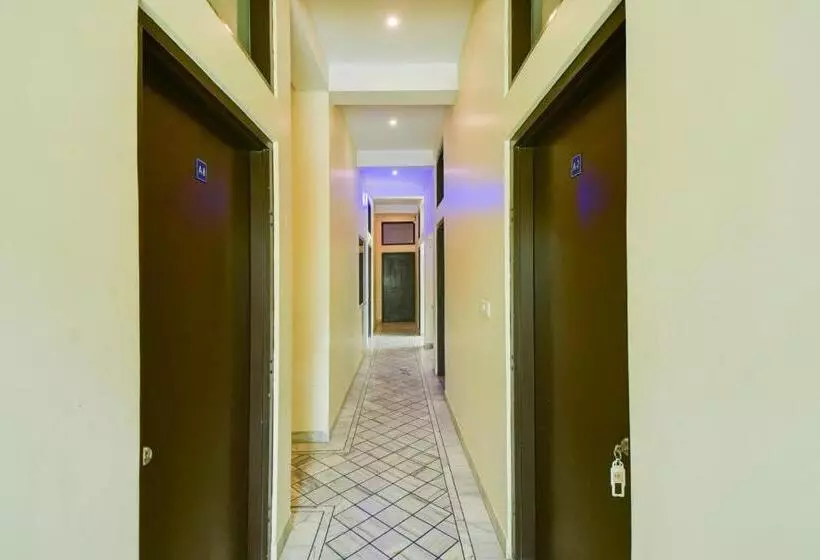 Oyo Hotel Amer