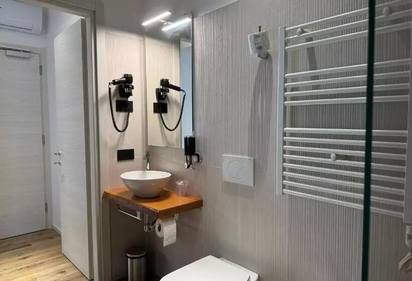 Majatalo Adisartur Elegant B&b