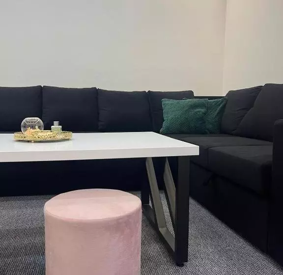 پانسیون Apartman H13
