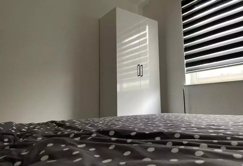 پانسیون Apartman H13