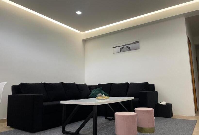 پانسیون Apartman H13