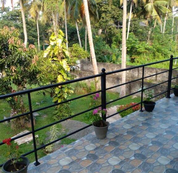 Panzió Neel S Guest House