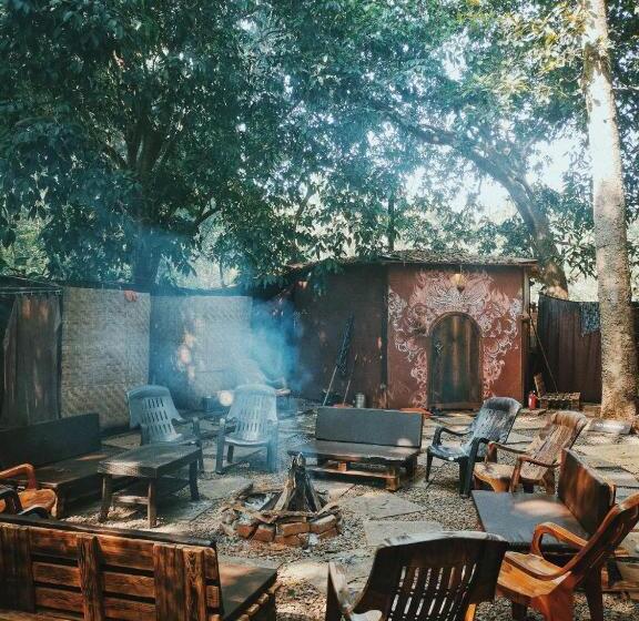 استراحتگاه Satori Wellness Cottages I Yoga Retreat, Sauna, Holistic Therapies & More